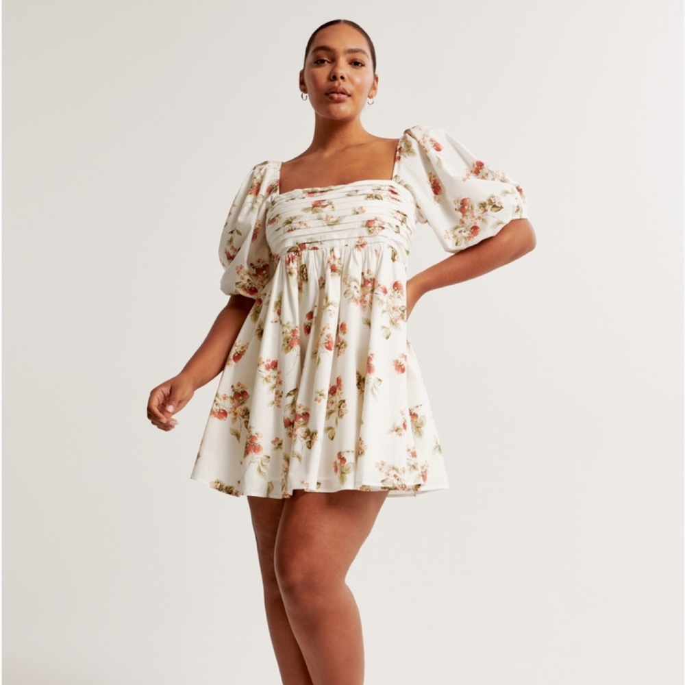Strawberry Abercrombie and fitch dress